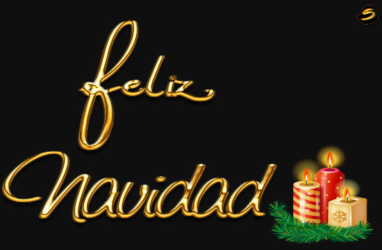 Imagen con velas navideñas y decoraciones con ramas de abeto. Elegante texto dorado Feliz Navidad